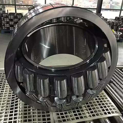 雄厚, 专业生产水泥厂立磨轴承 轴承型号齐全 370696 370692 370684