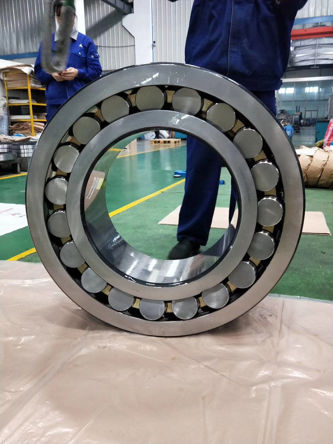 雄厚, 专业生产水泥厂立磨轴承 轴承型号齐全 370696 370692 370684