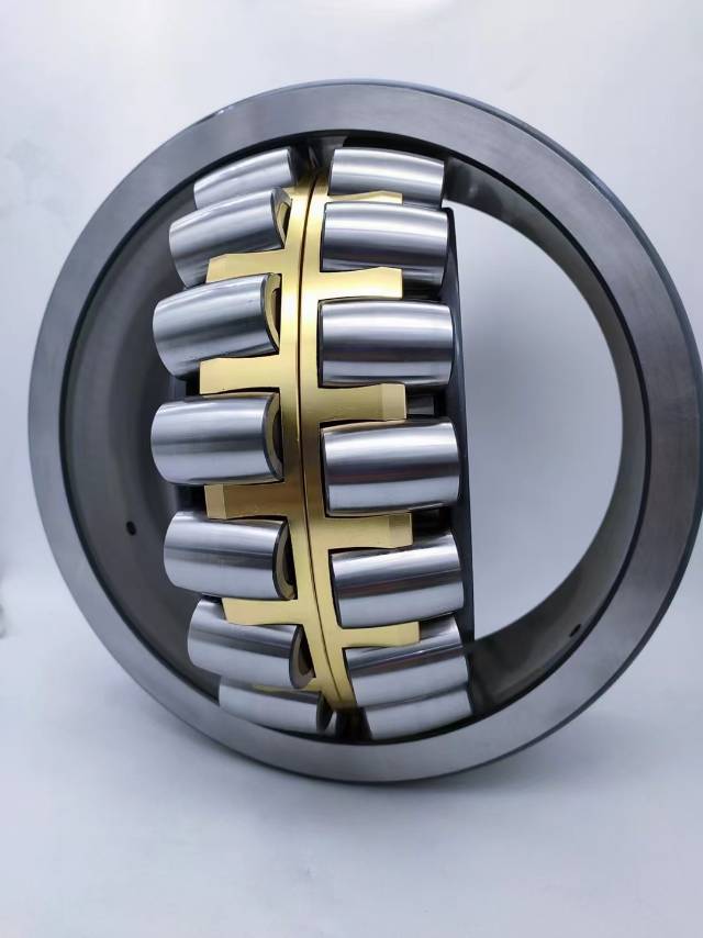 雄厚, 专业生产水泥厂立磨轴承 轴承型号齐全 370696 370692 370684